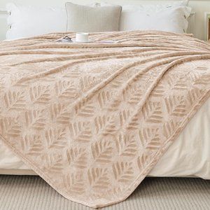 Sand Pine Tree Textured Blanket Creamy Tan Leaf Leaves Soft Velvet Velour New